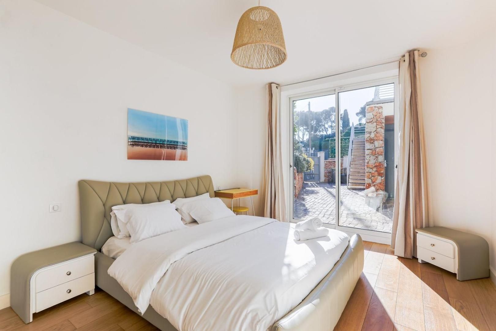 De Charme Moderne Avec Piscine Et Vue Nice