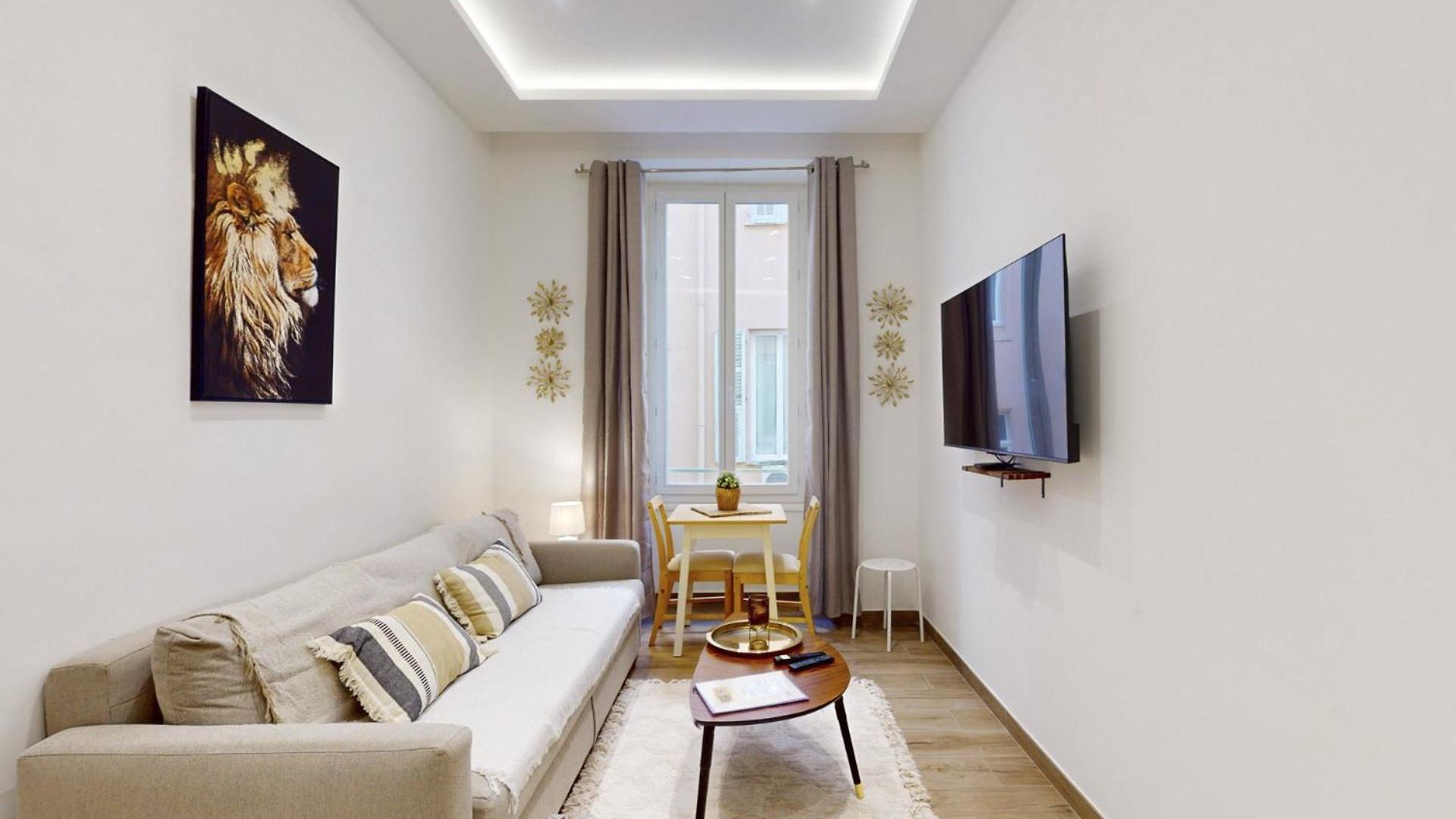 Apartment Gold Fshh