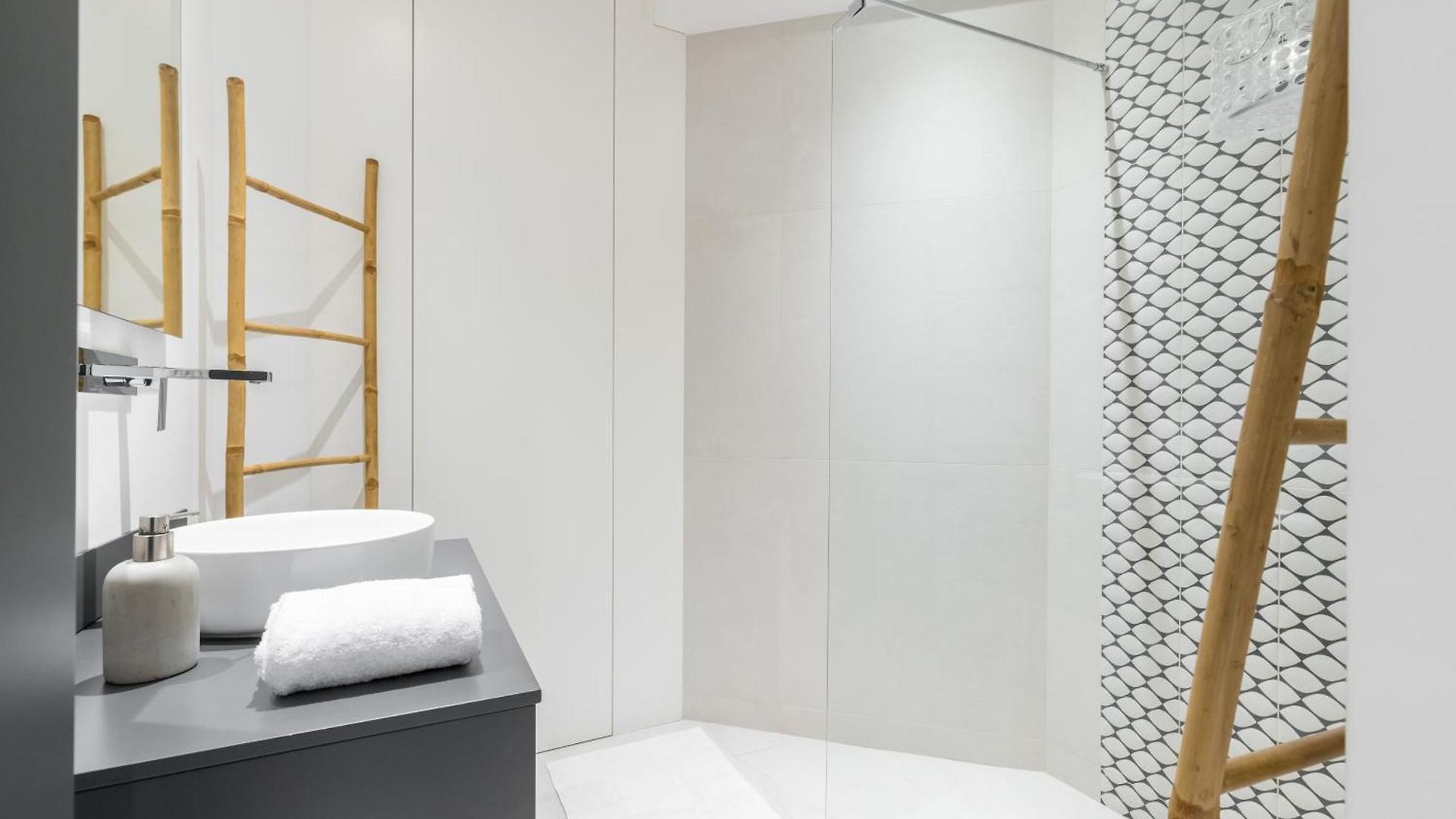 Franck Pilatte - Parking, Wifi, Ac, 3pers Apartment *