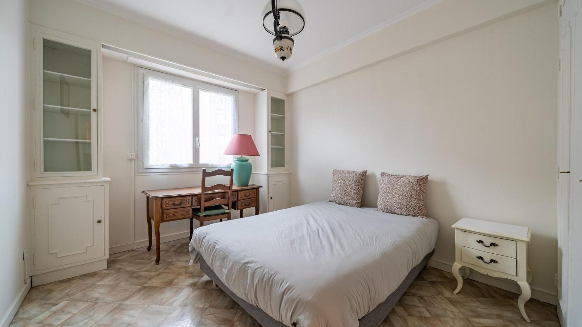 Appartement Grand 3 Pieces Calme - - Garage Nice