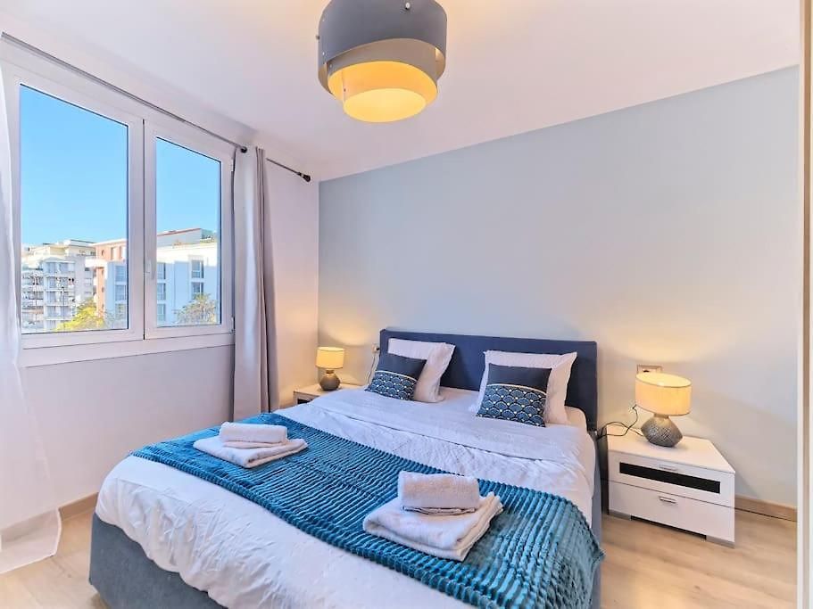 Appartement Superbe Grand 3 Pieces De 65 M2 -cosy -3 Mn Gare Riquier Nice