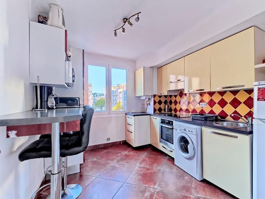 Superbe Grand 3 Pieces De 65 M2 -cosy -3 Mn Gare Riquier Appartement *