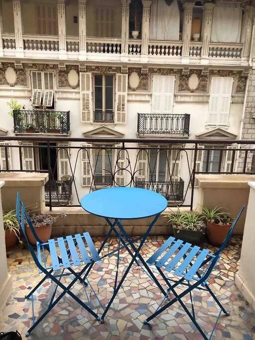 2 Pieces Rue Dal Pozzo Appartement