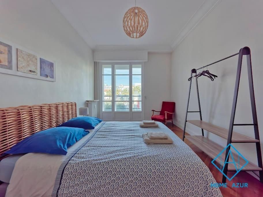 New Luxurious - Jean Medecin Nice