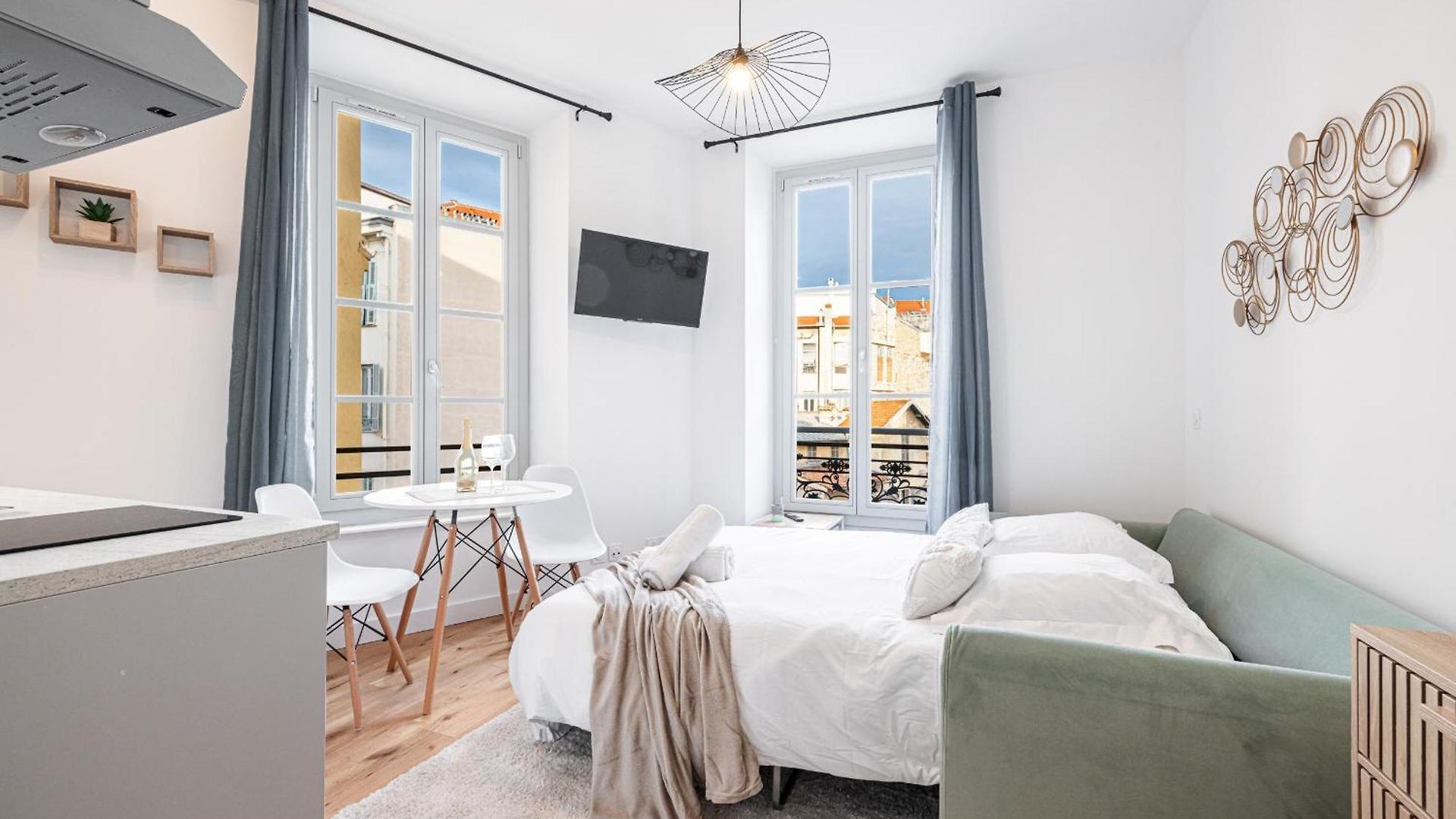 Apartment Charming Center 302 *