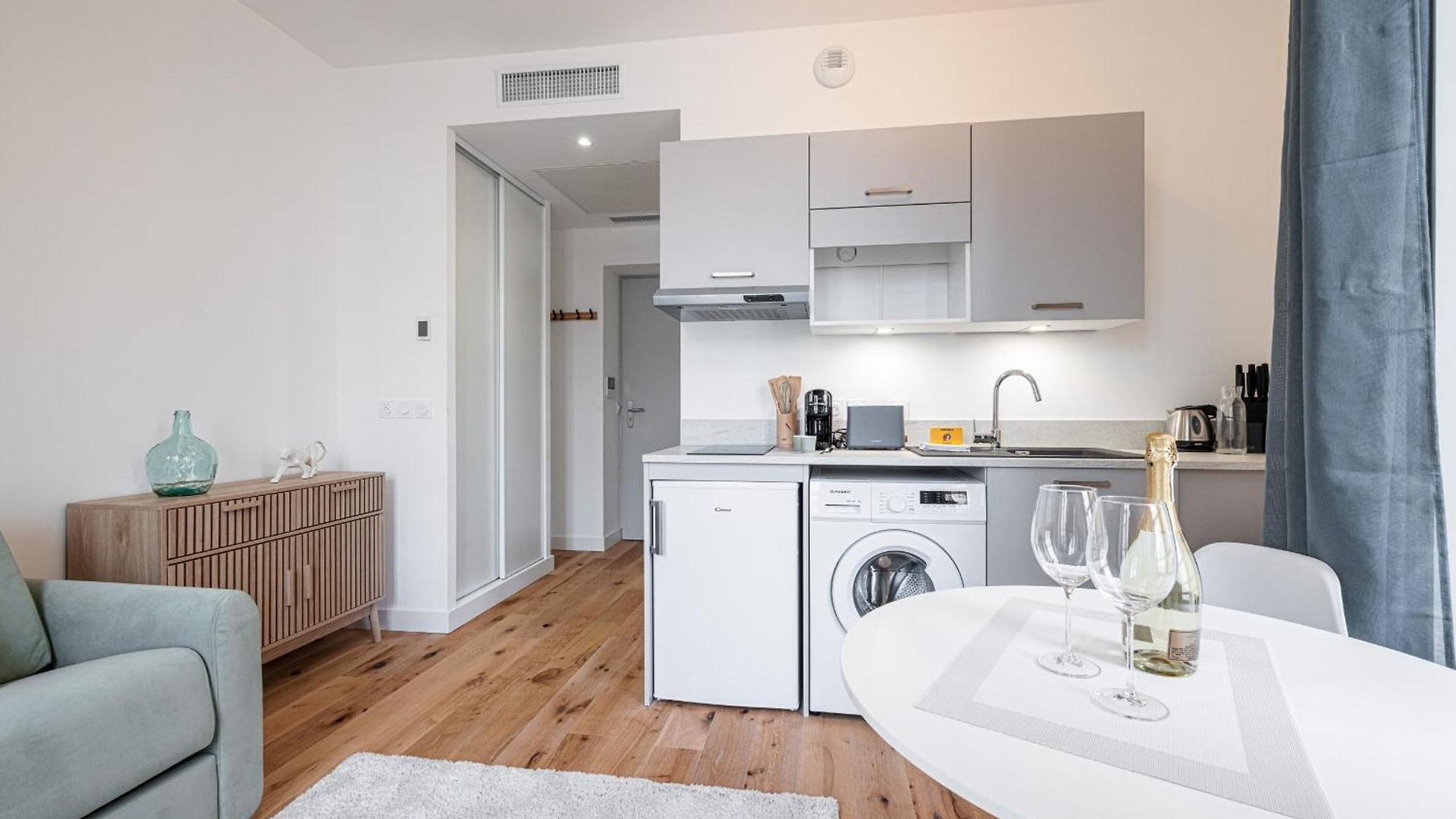 Apartment Charming Center 302 Nice