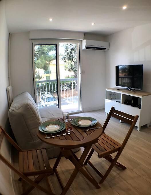 Bas Cimiez- Coquet F1, Climatisée, Parking Appartement *