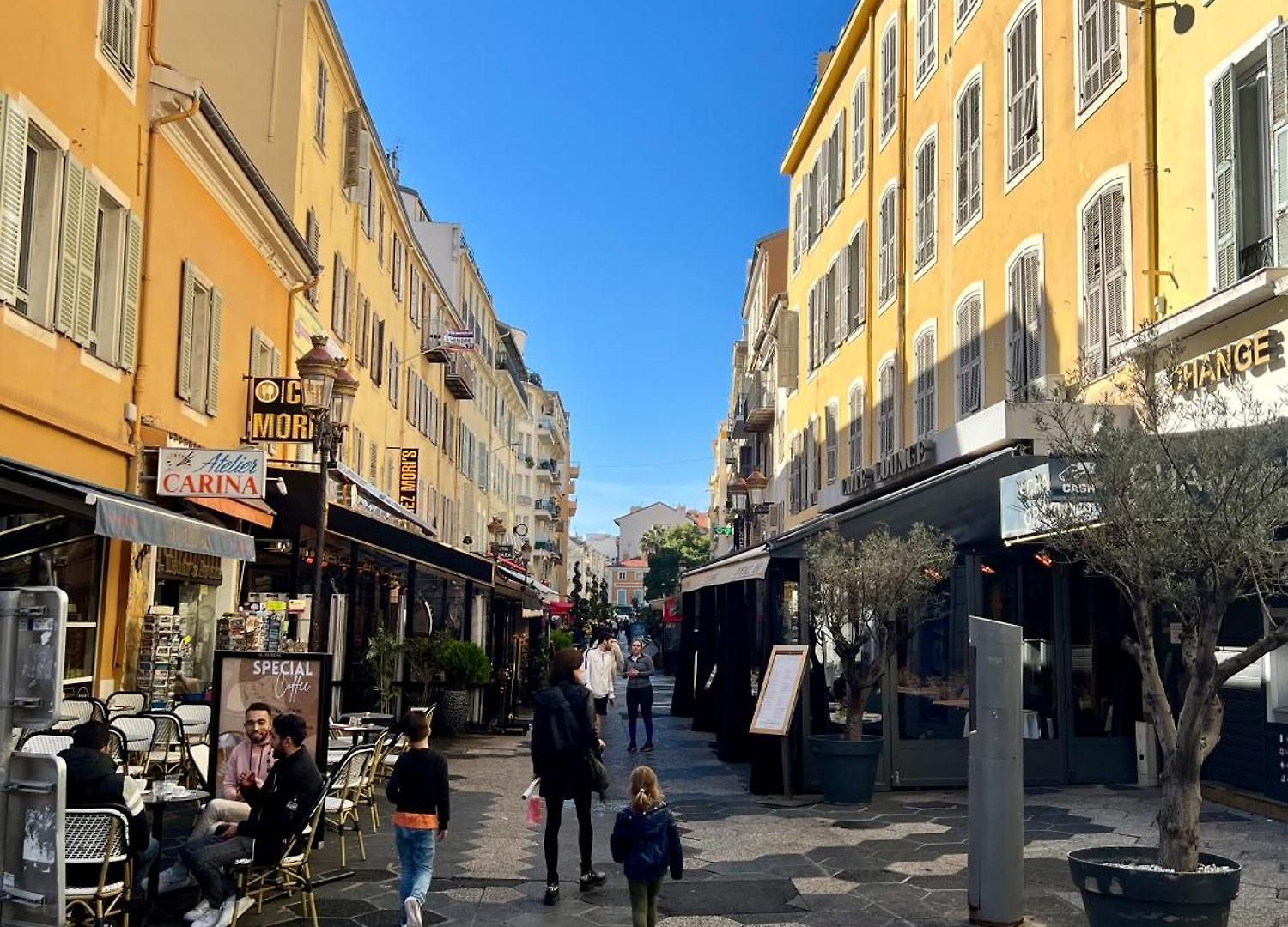 Stunning In The Gold Square Of Nice! Nice