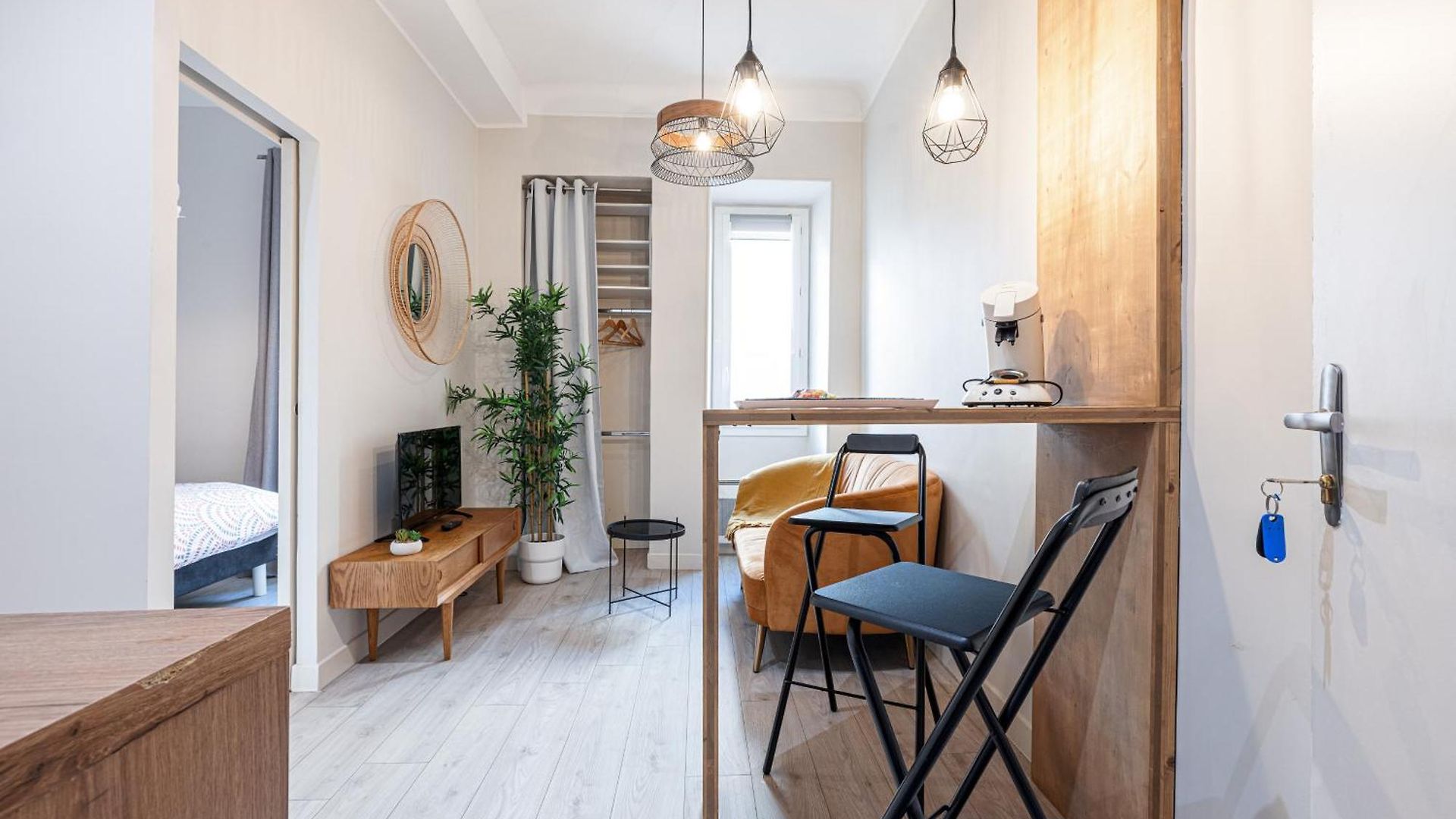 Le Petit Jean- Pres Gare Et Tram - Supermarchés - Wifi - Appartement Nice