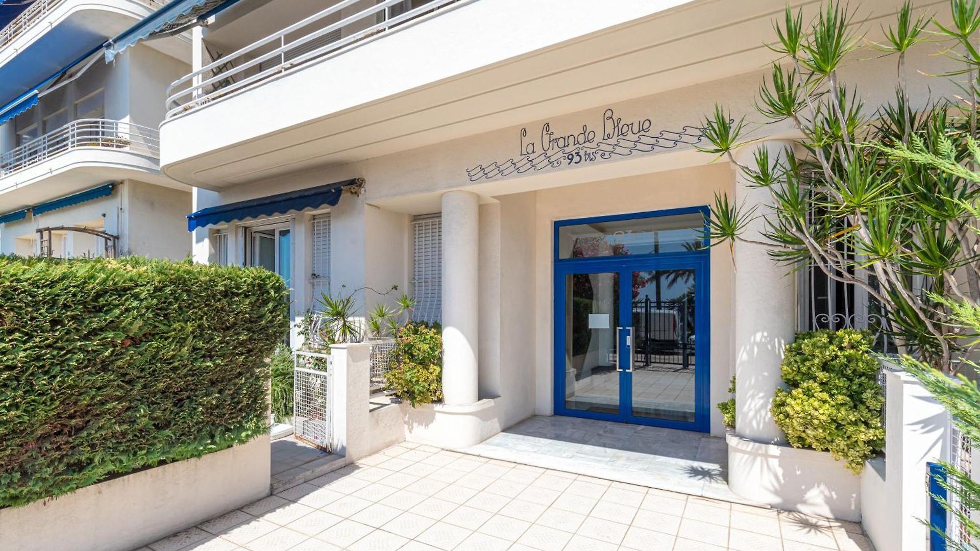 Promenade Des 2 Bdr Large Terrace