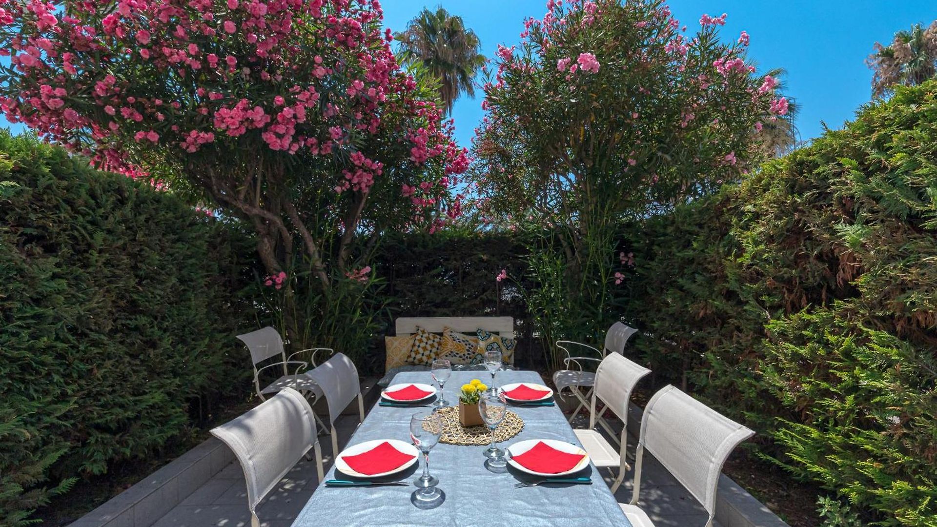 Promenade Des 2 Bdr Large Terrace * Nice