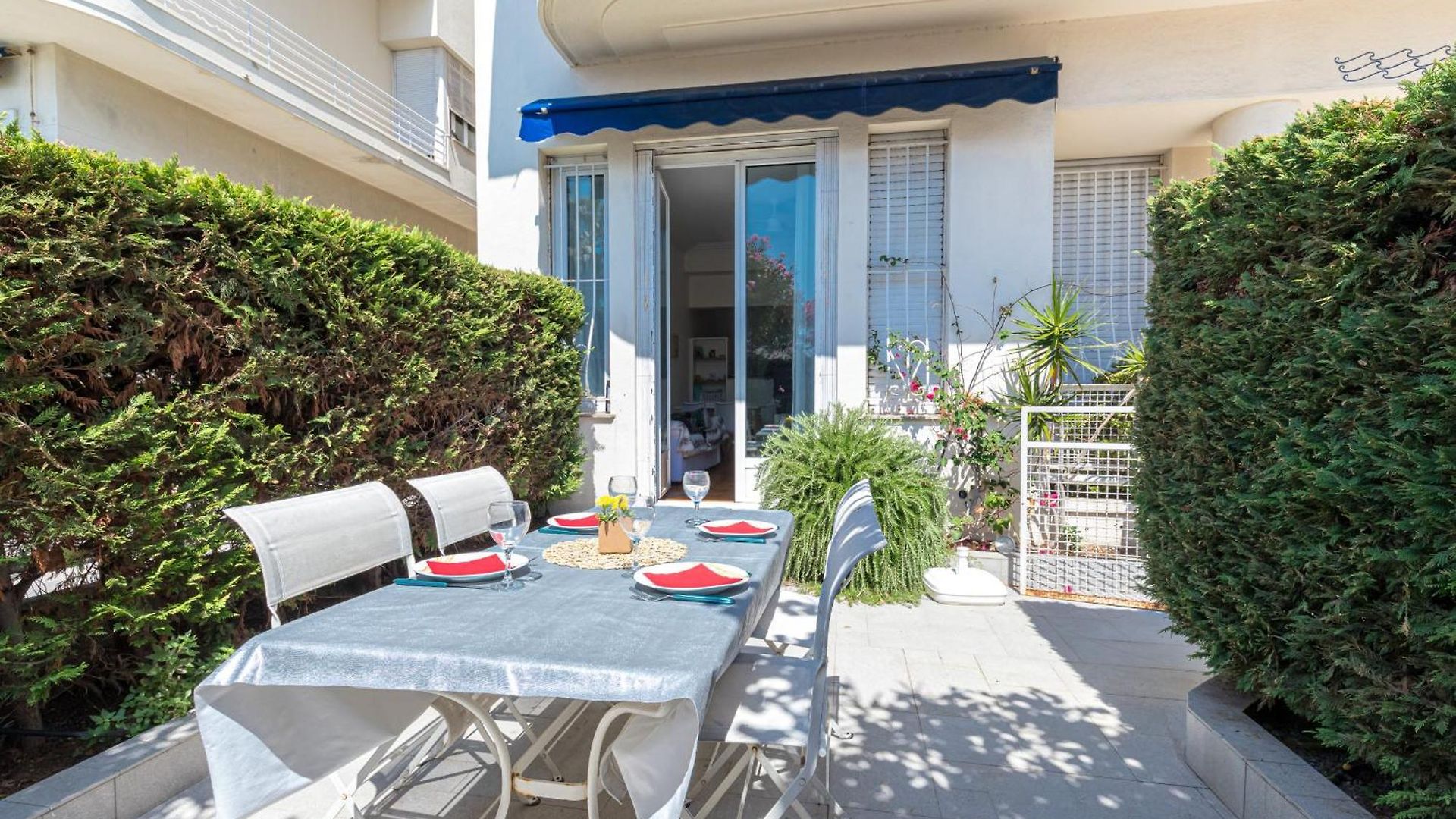 Promenade Des 2 Bdr Large Terrace Appartement *