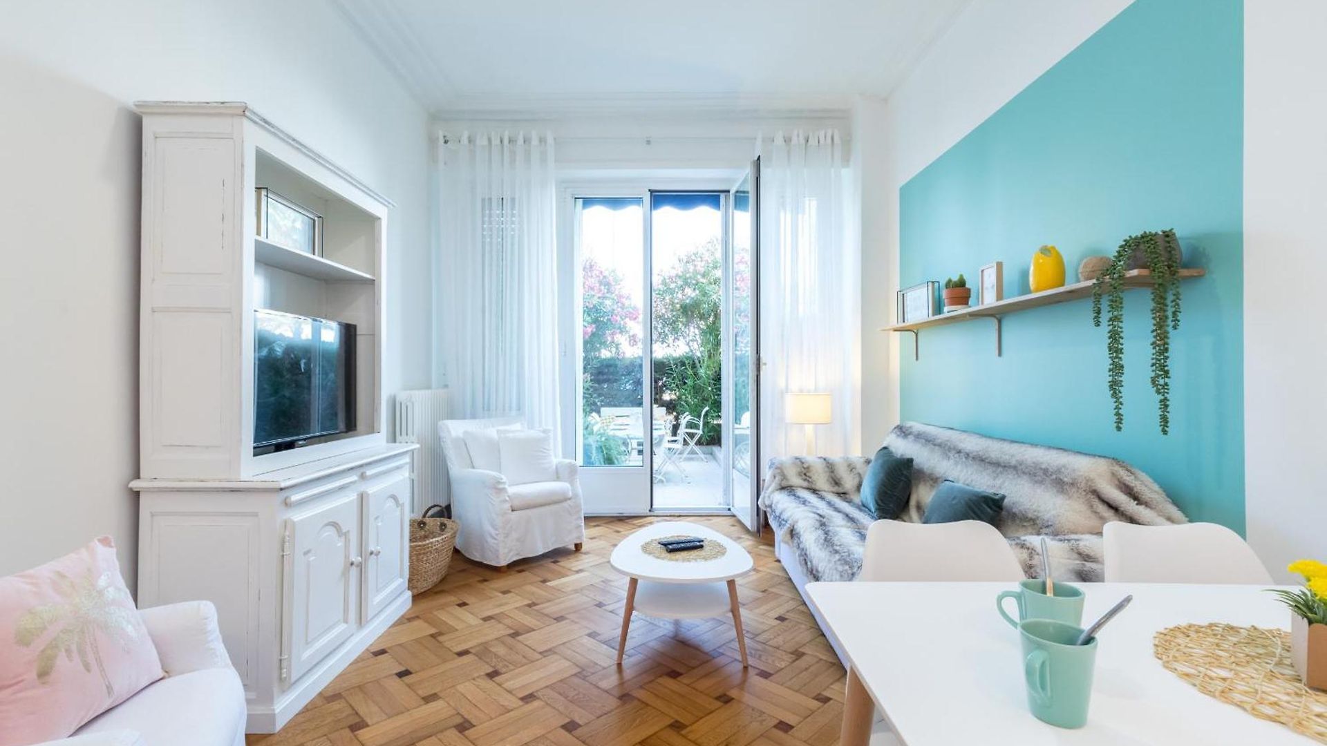 Promenade Des 2 Bdr Large Terrace