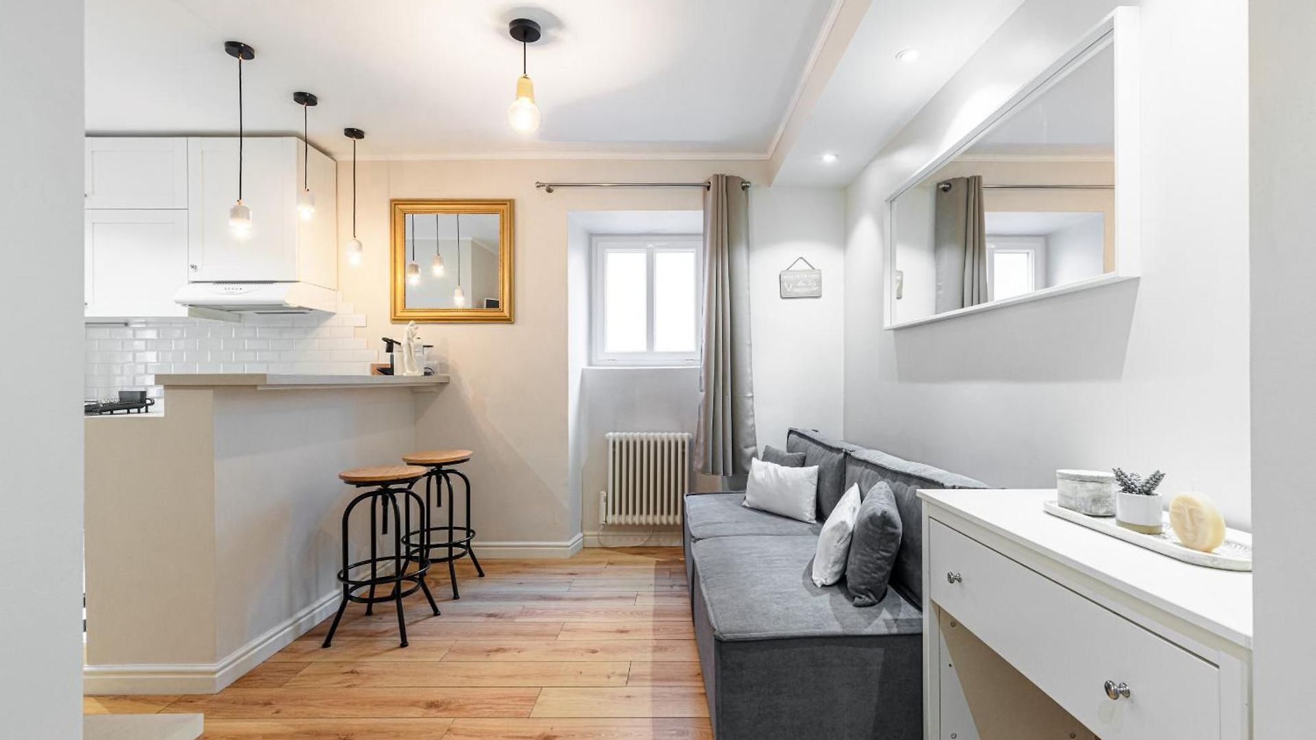 Lovely 1 Bdr Port Area * Nice