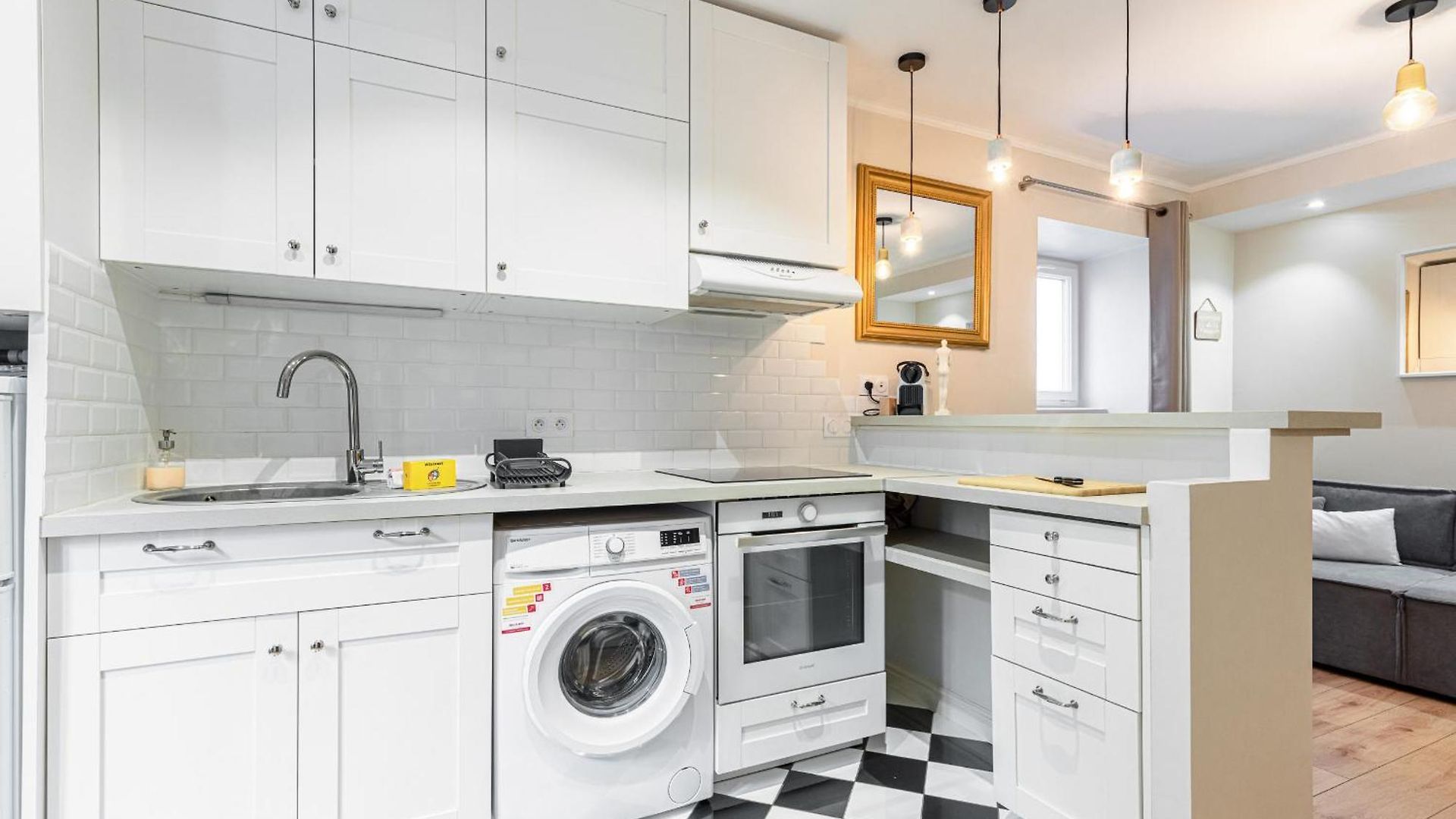 Lovely 1 Bdr Port Area * Nice