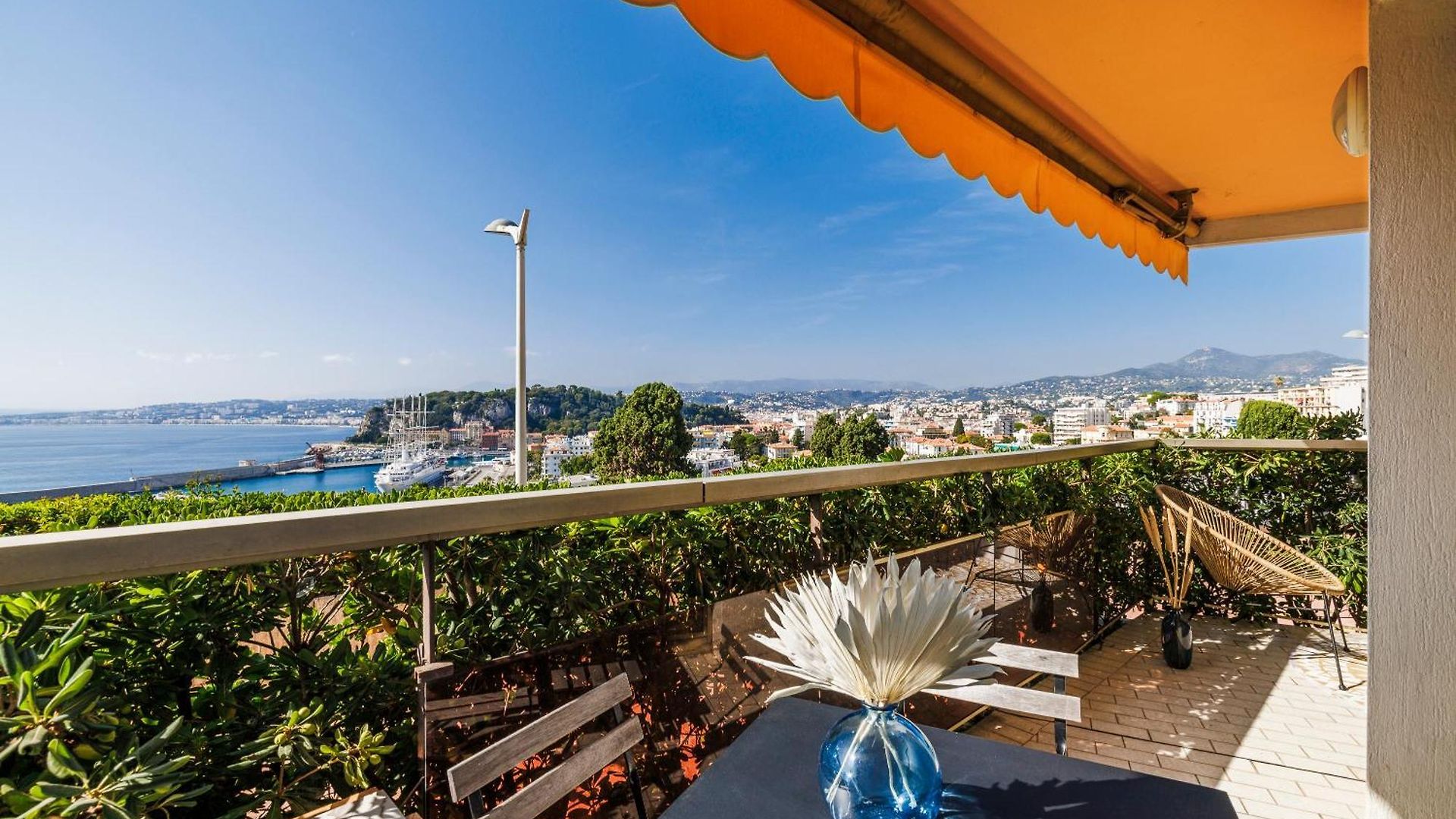 Renting - Carnot - Escape To The French Riviera Terrace With Sea View Appartement