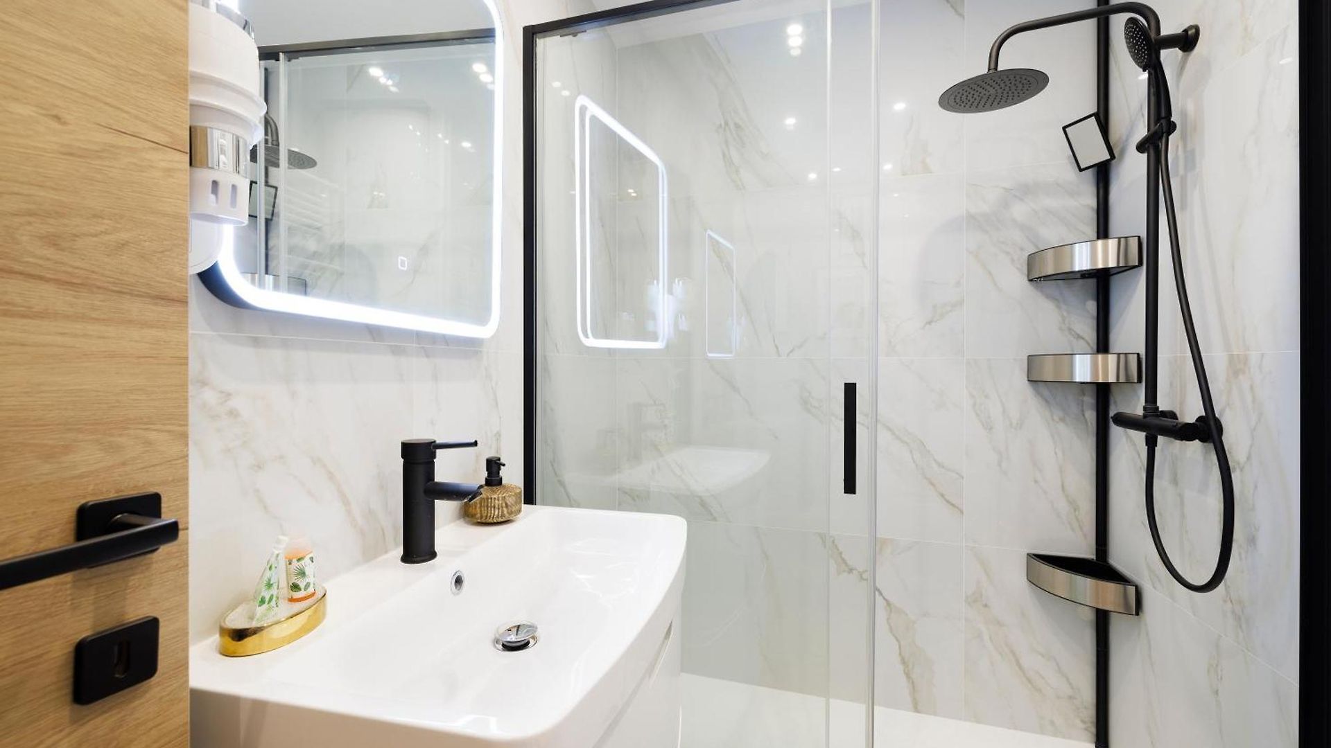 Renting - Offenbach - Luxury Fully Equipped Center *