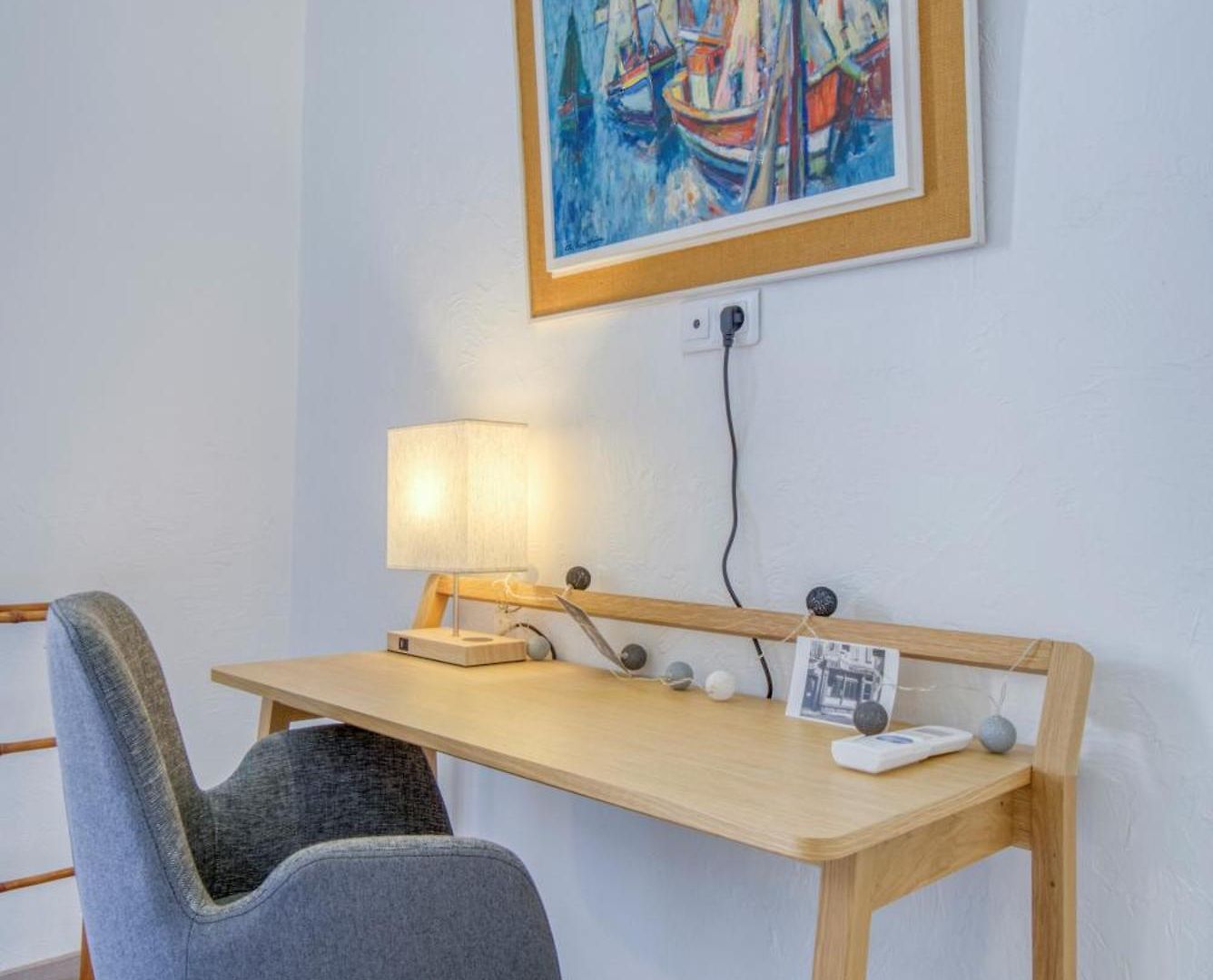 Appartement Sublime, Modern, Balconies, A/c, Refurbished