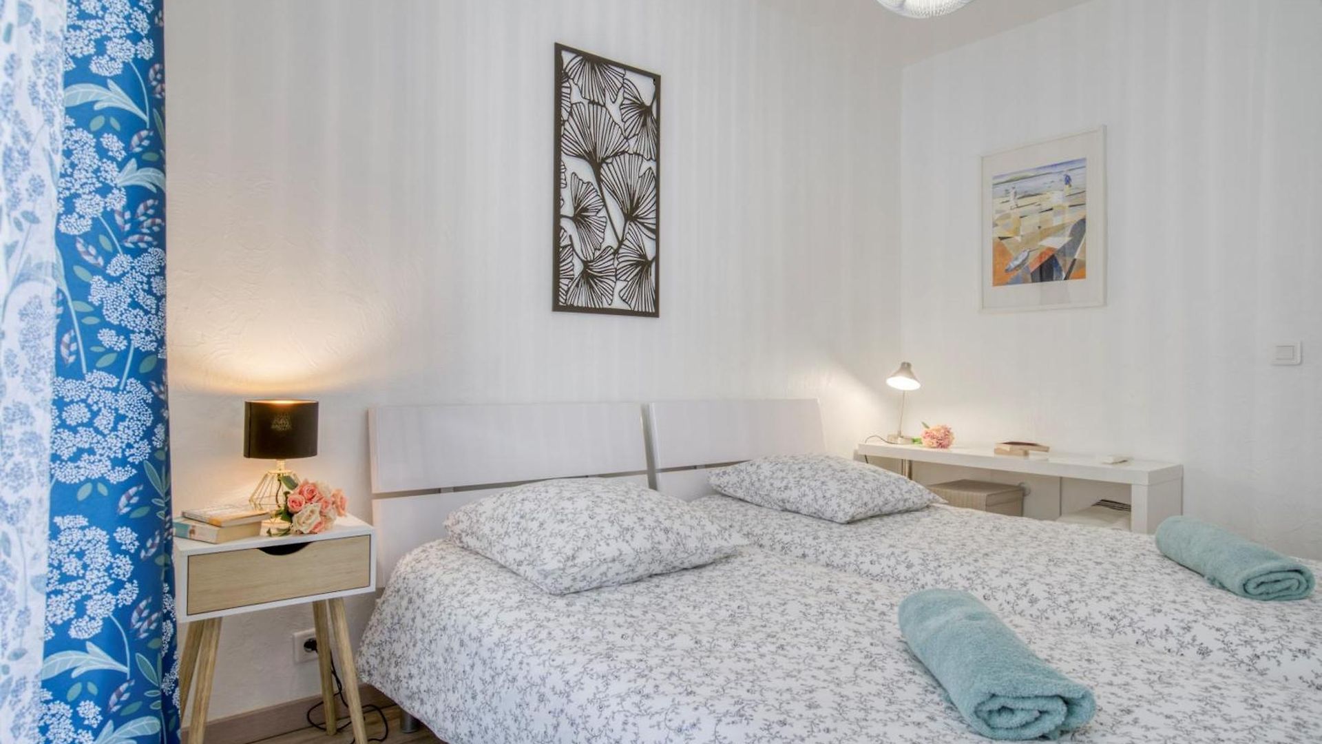 Sublime, Modern, Balconies, A/c, Refurbished *