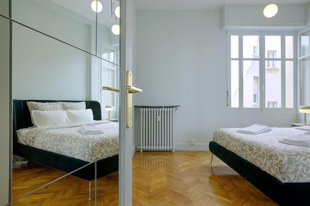Luxury In Center Of