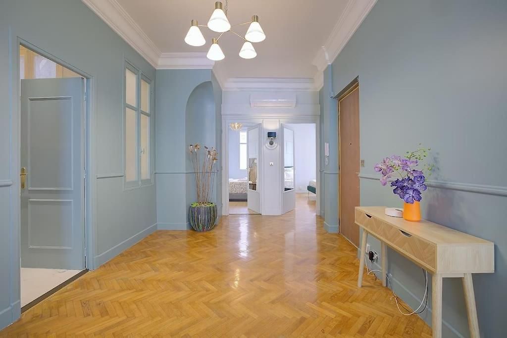Luxury In Center Of Appartement