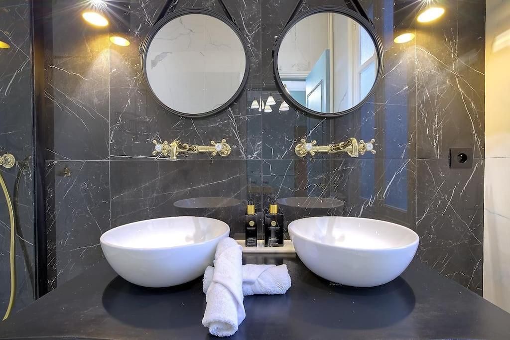 Luxury In Center Of Appartement *