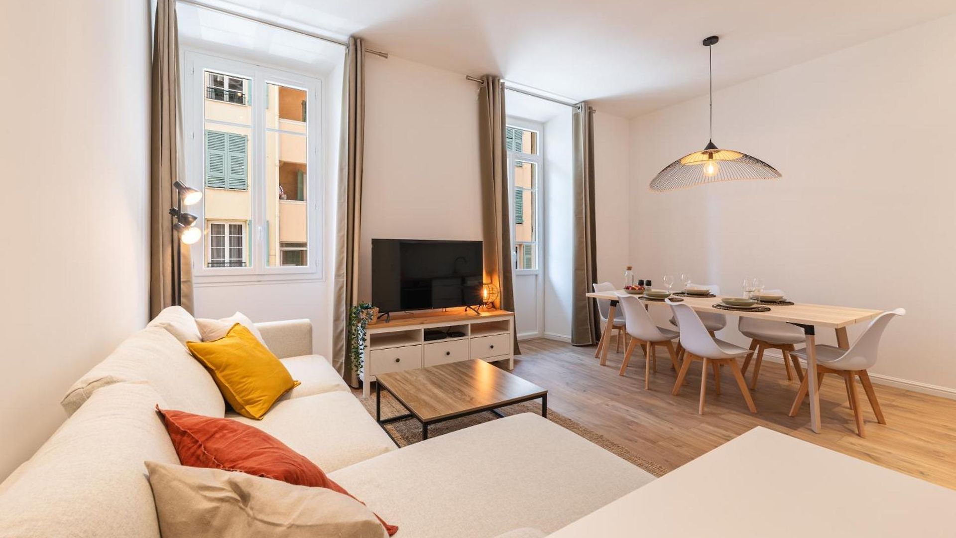 Appartement Magnifique 2p Avec Vue Sur Le Port De *