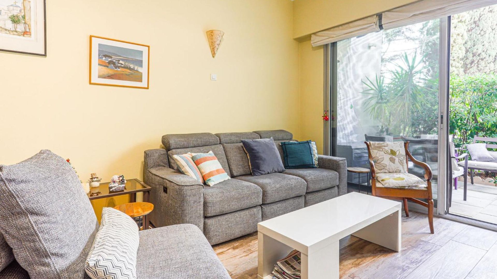 Apartment Terrasses De La Baie Des Anges By Interhome