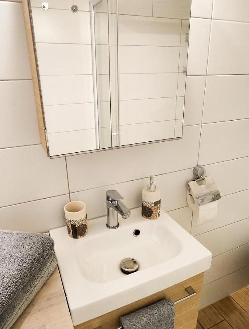 Appartement Studio- Mont Boron, Piscine Sur La