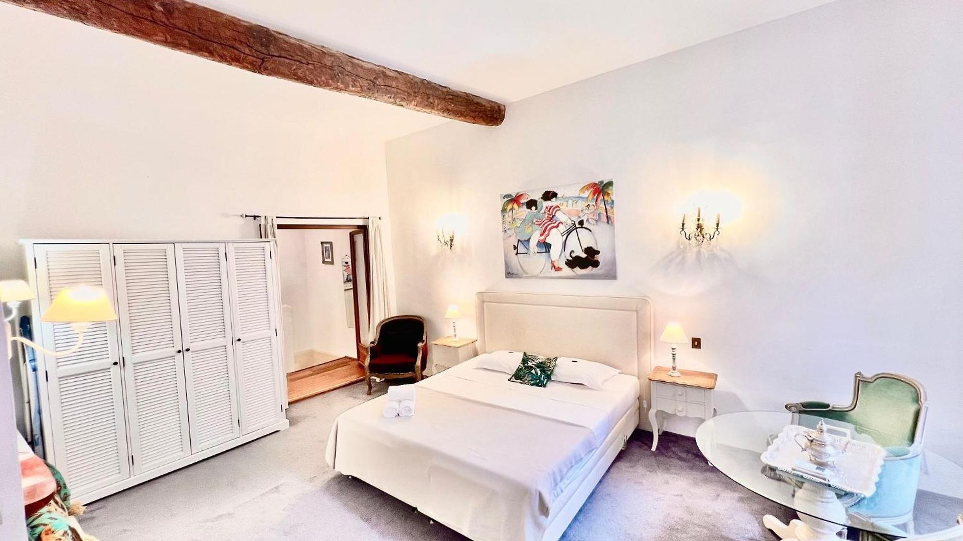 Riviera: Charming 4-room Beachside In Old Town Apartment 3*