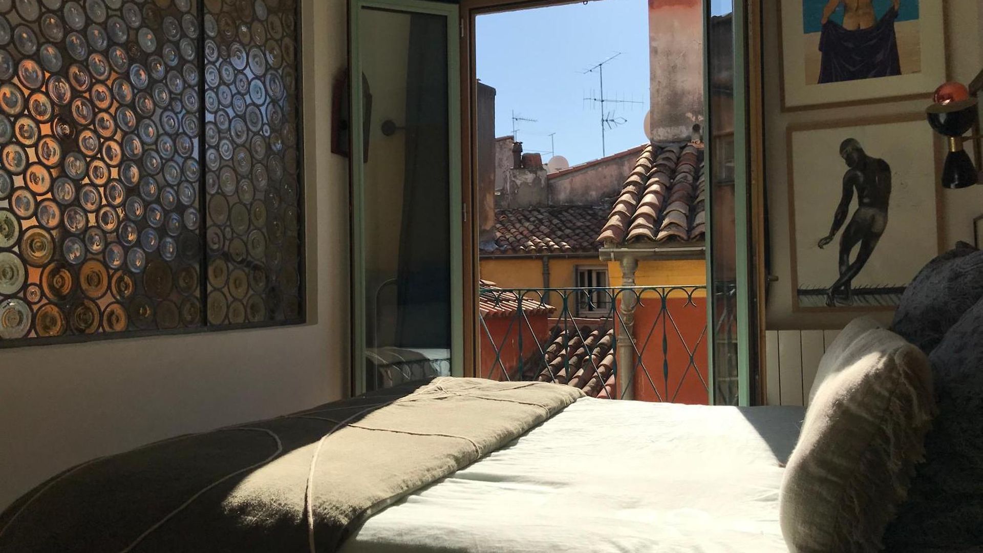 Spacious And Bright Flat Close To The : Heart Of Old