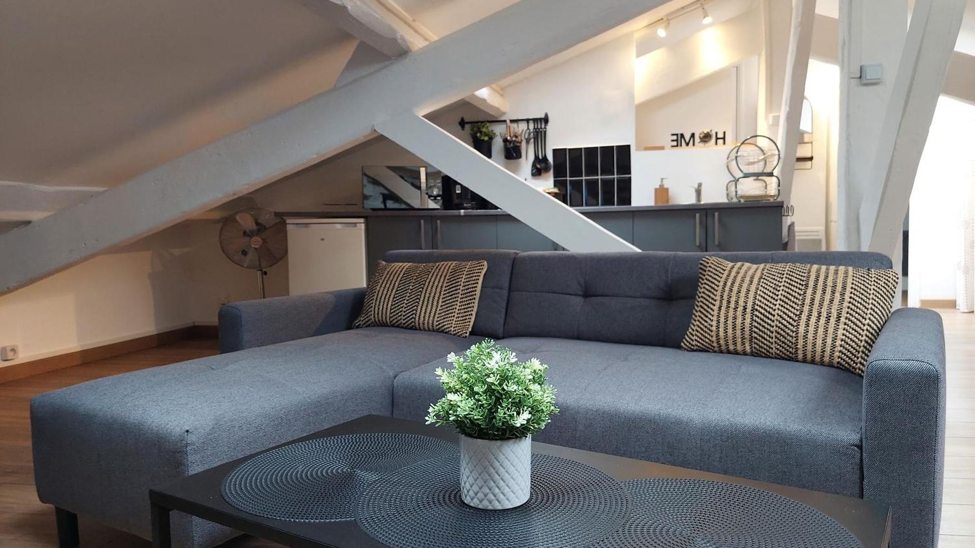 Loft Cosy Centre