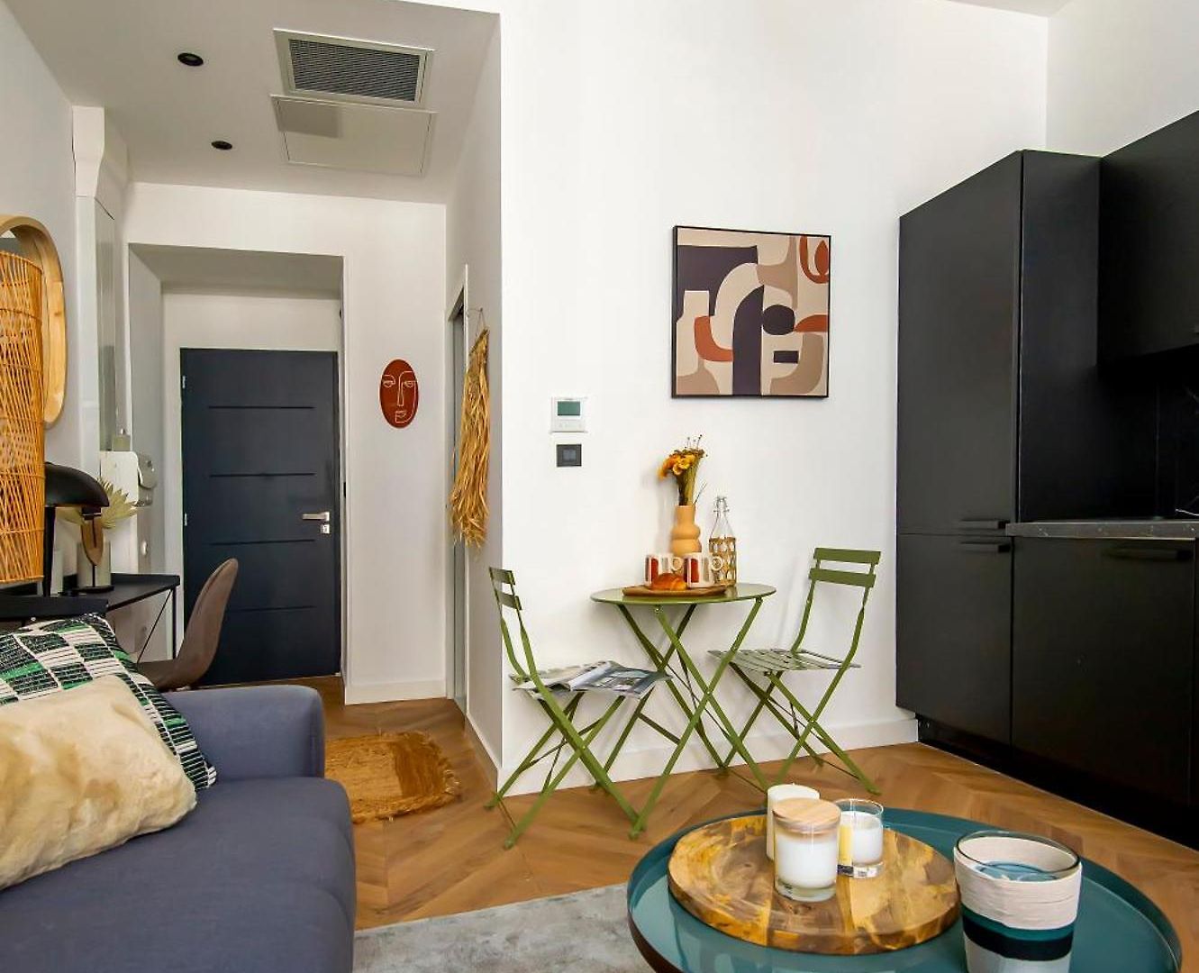 Apartment 302b Beautiful Refurbished Downtown / Ac