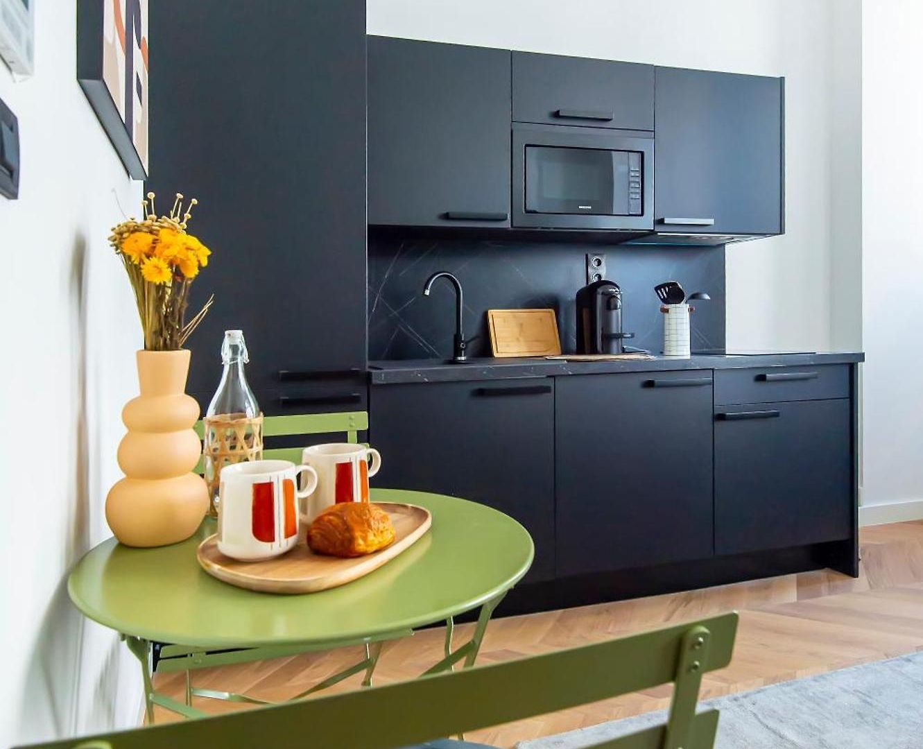 302b Beautiful Refurbished Downtown / Ac Apartment