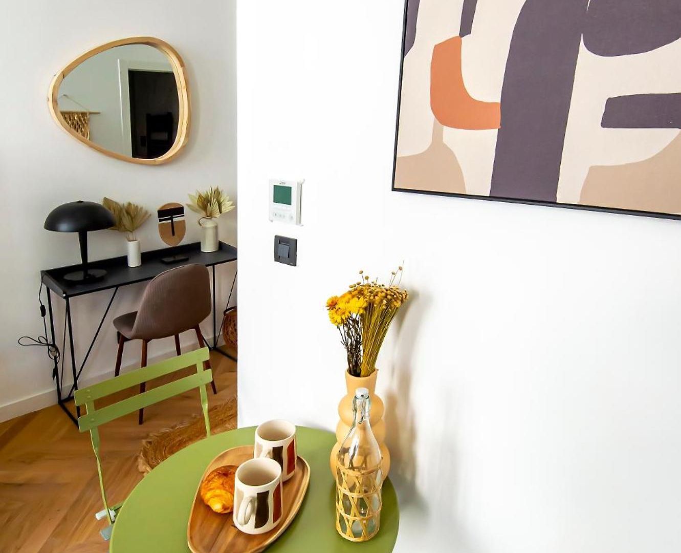 Apartment 302b Beautiful Refurbished Downtown / Ac