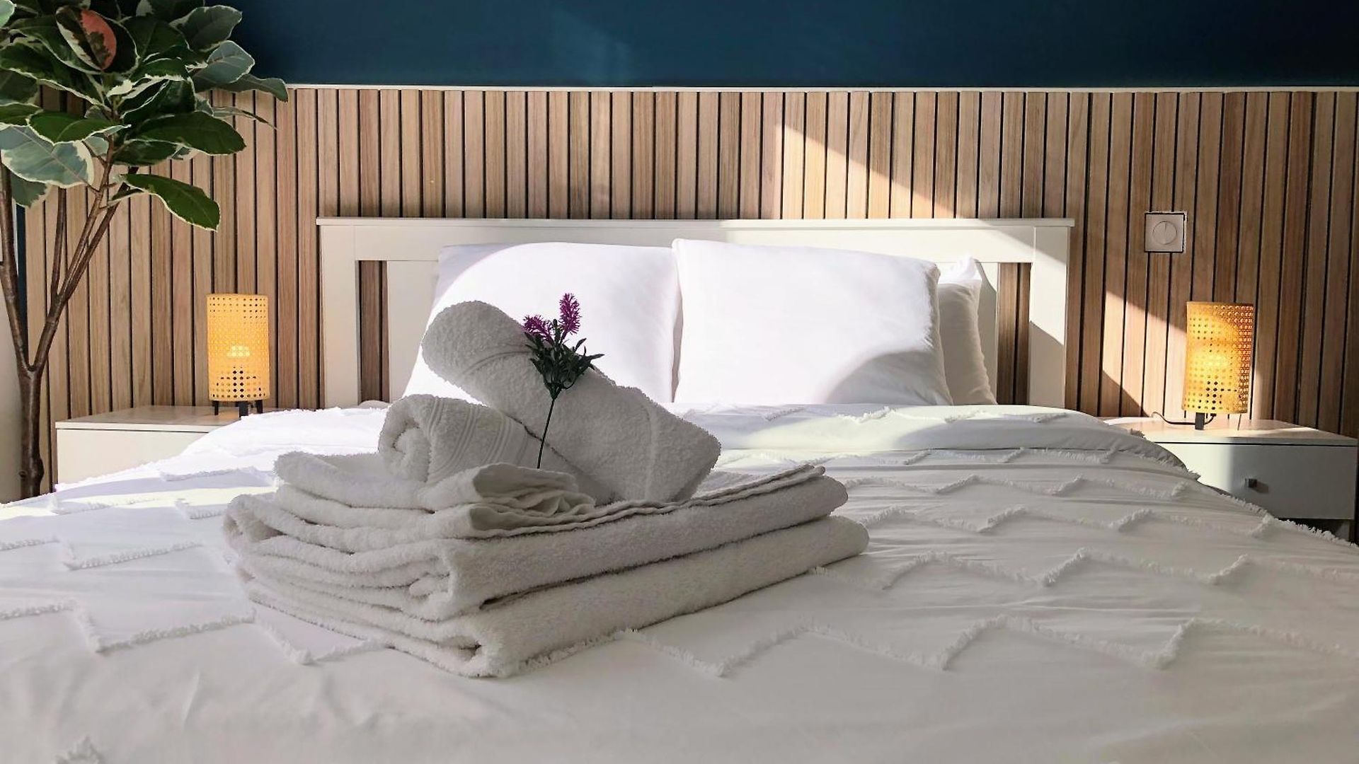 Sunshine Getaway - Stylish In The Heart Of Appartement
