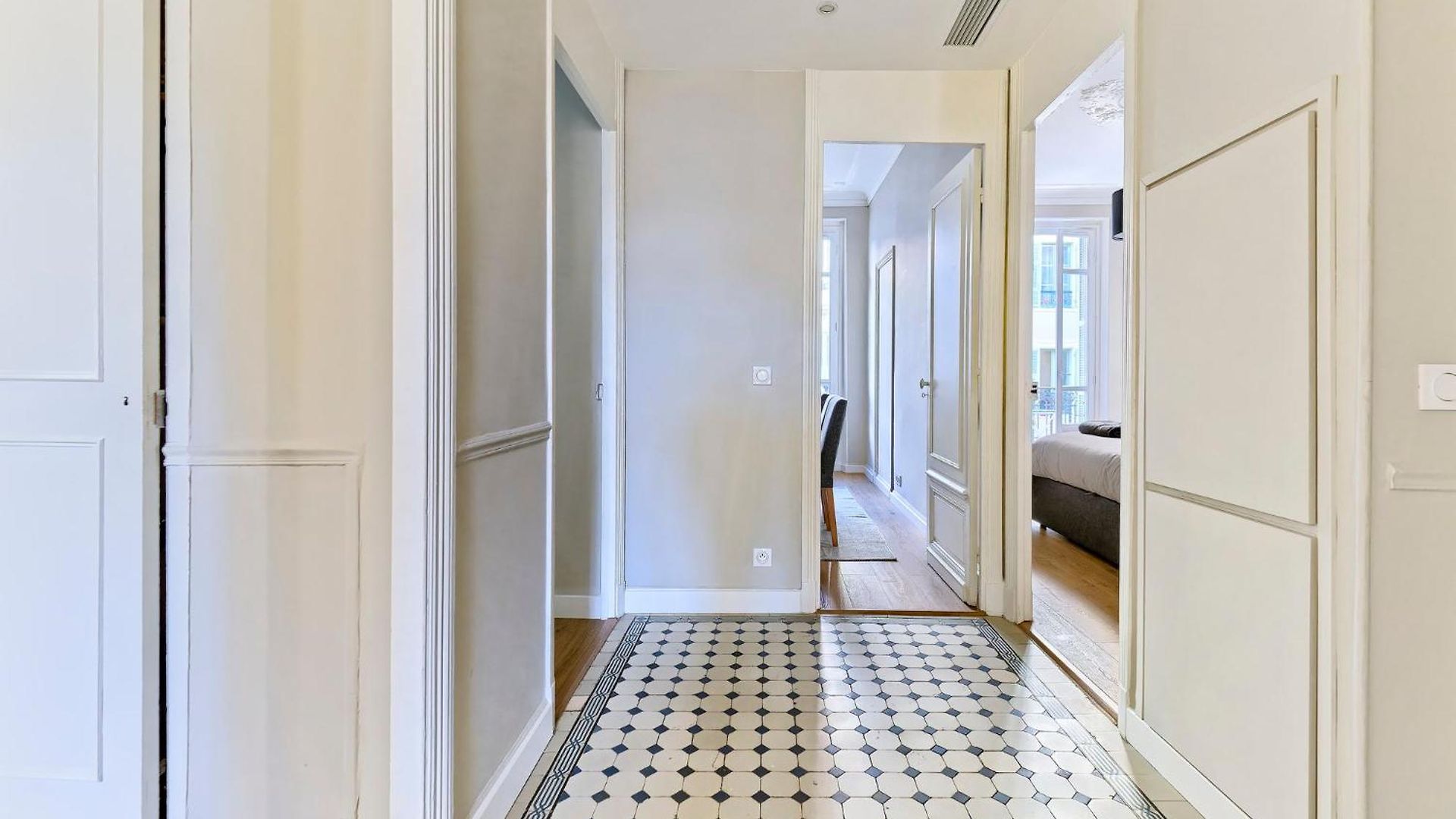 Luxury Homeplace In Center *
