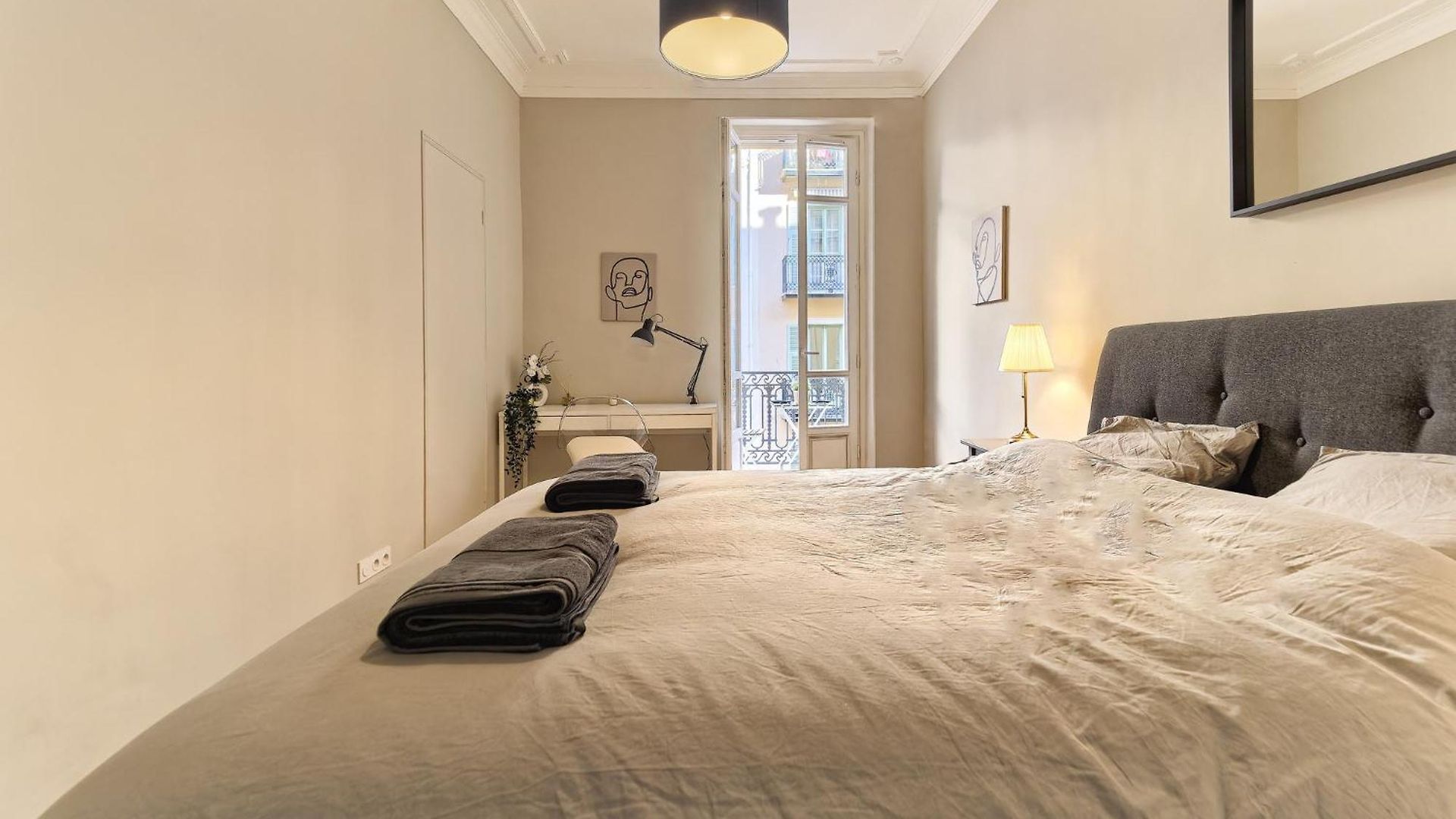 Luxury Homeplace In Center Apartment *