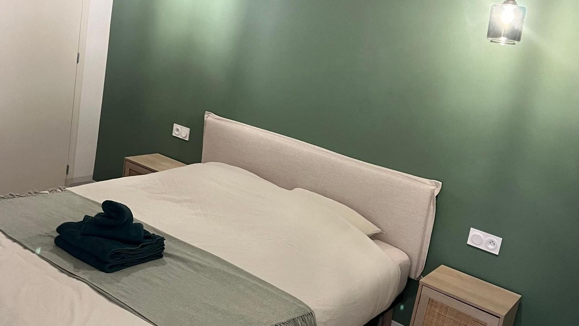 3 Pieces A Apartment Nice
