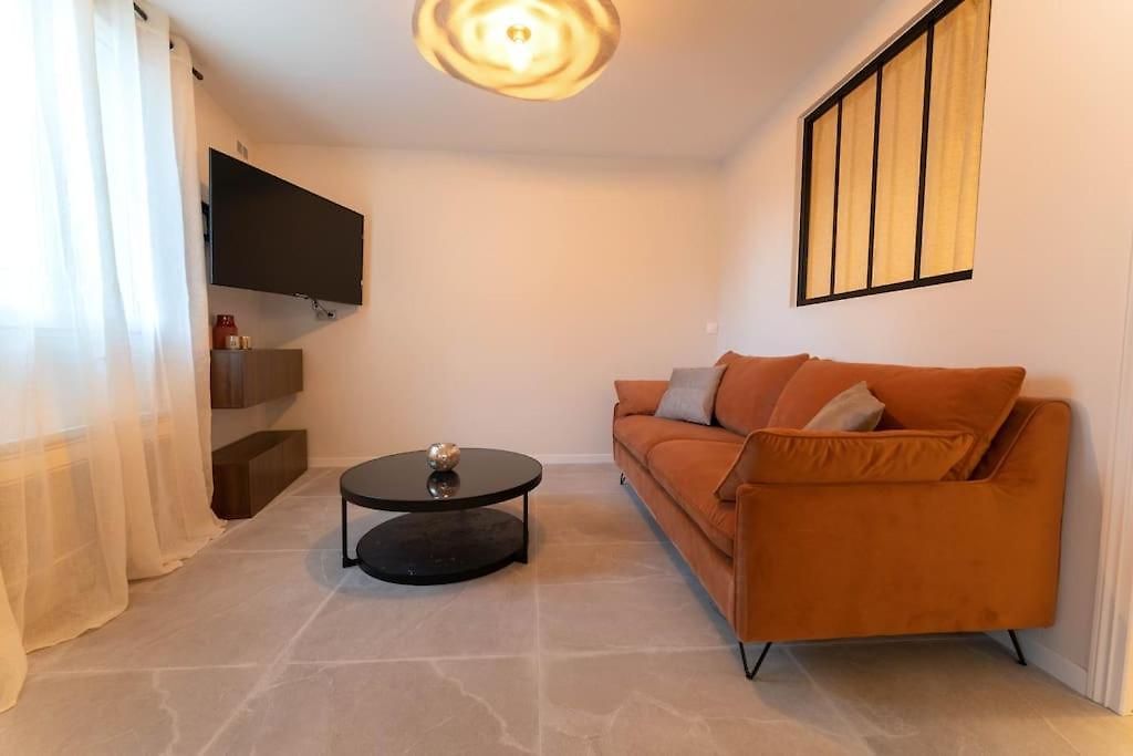 Avec 2 Jacuzzi Balneo, Parking *