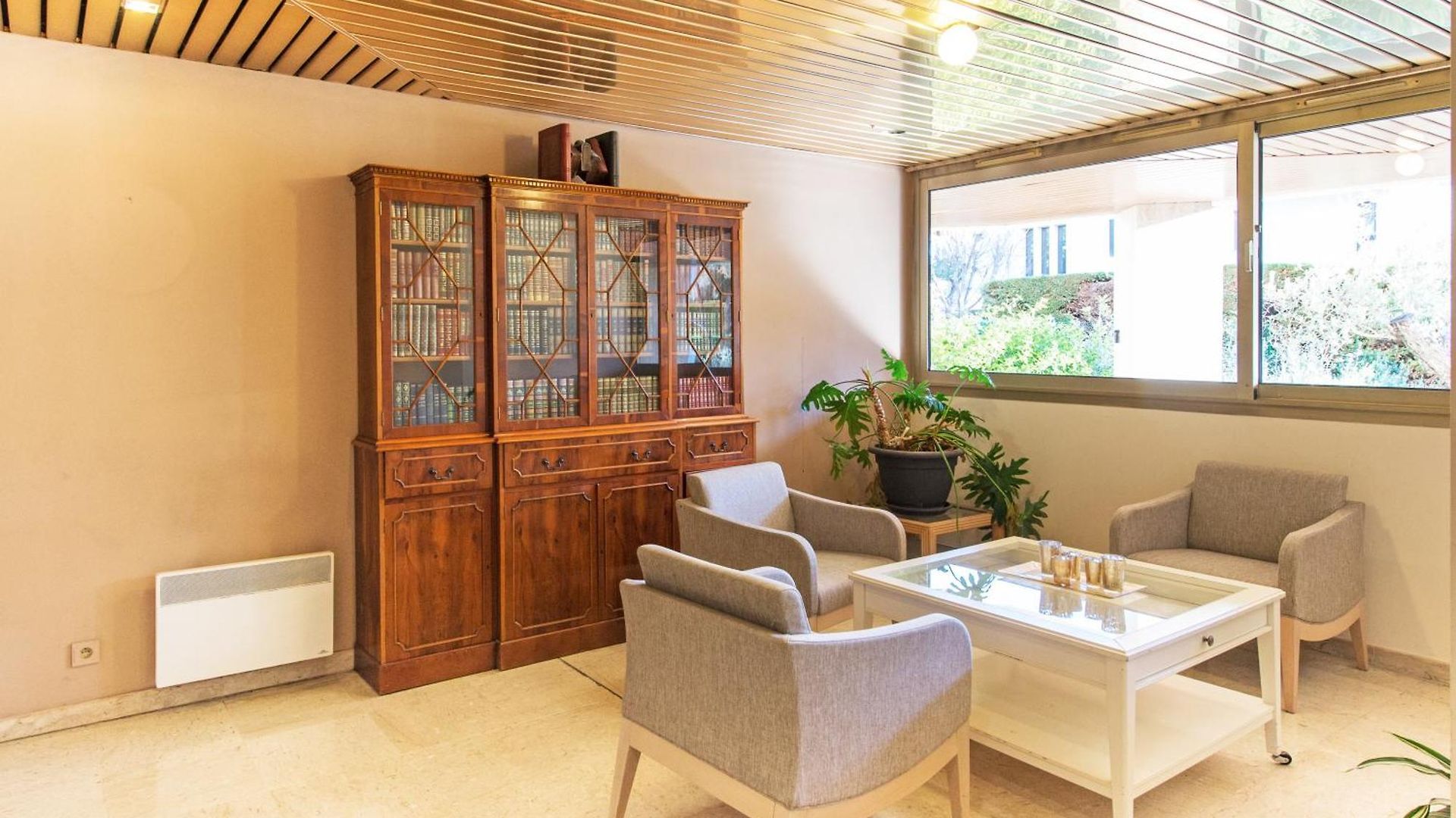 Moderne - Terrasse - Parking - Bm Appartement