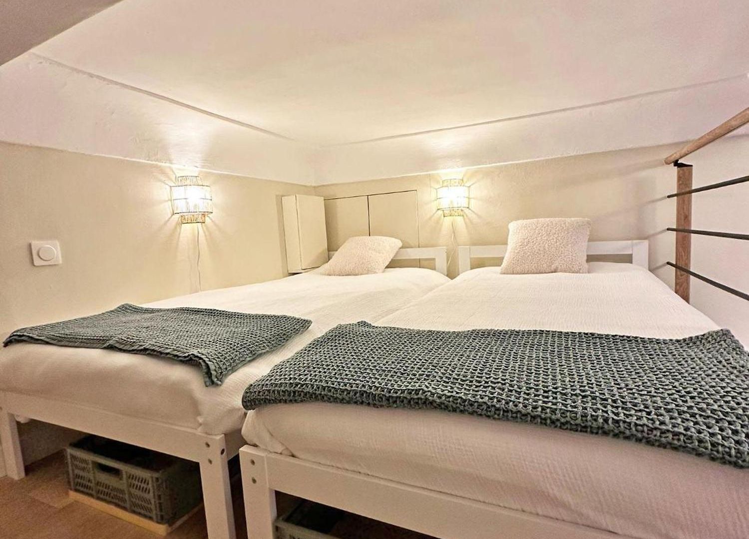 Elegant Flat With Ac, Heart Of Old Nice, Walking To The Beach! Nice