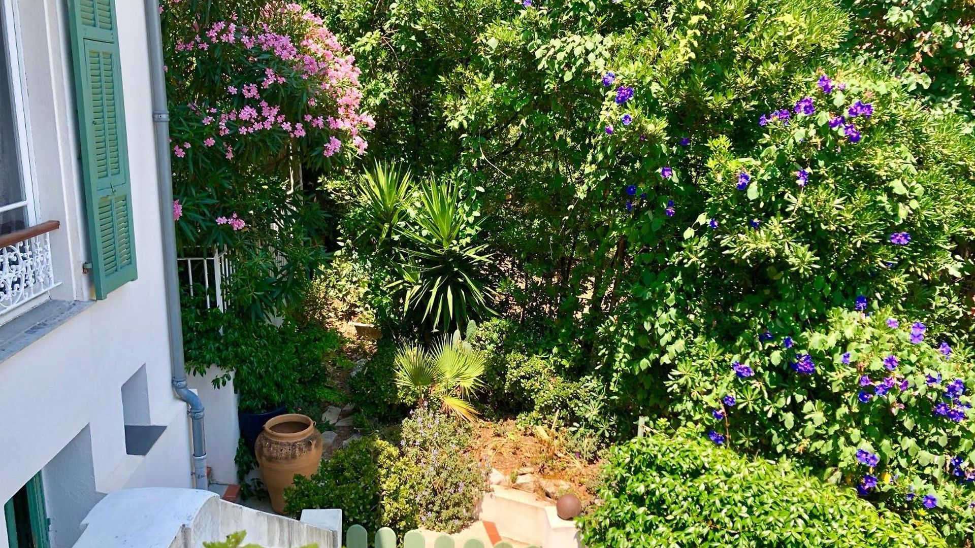 Dans Maison De Avec Jardin
