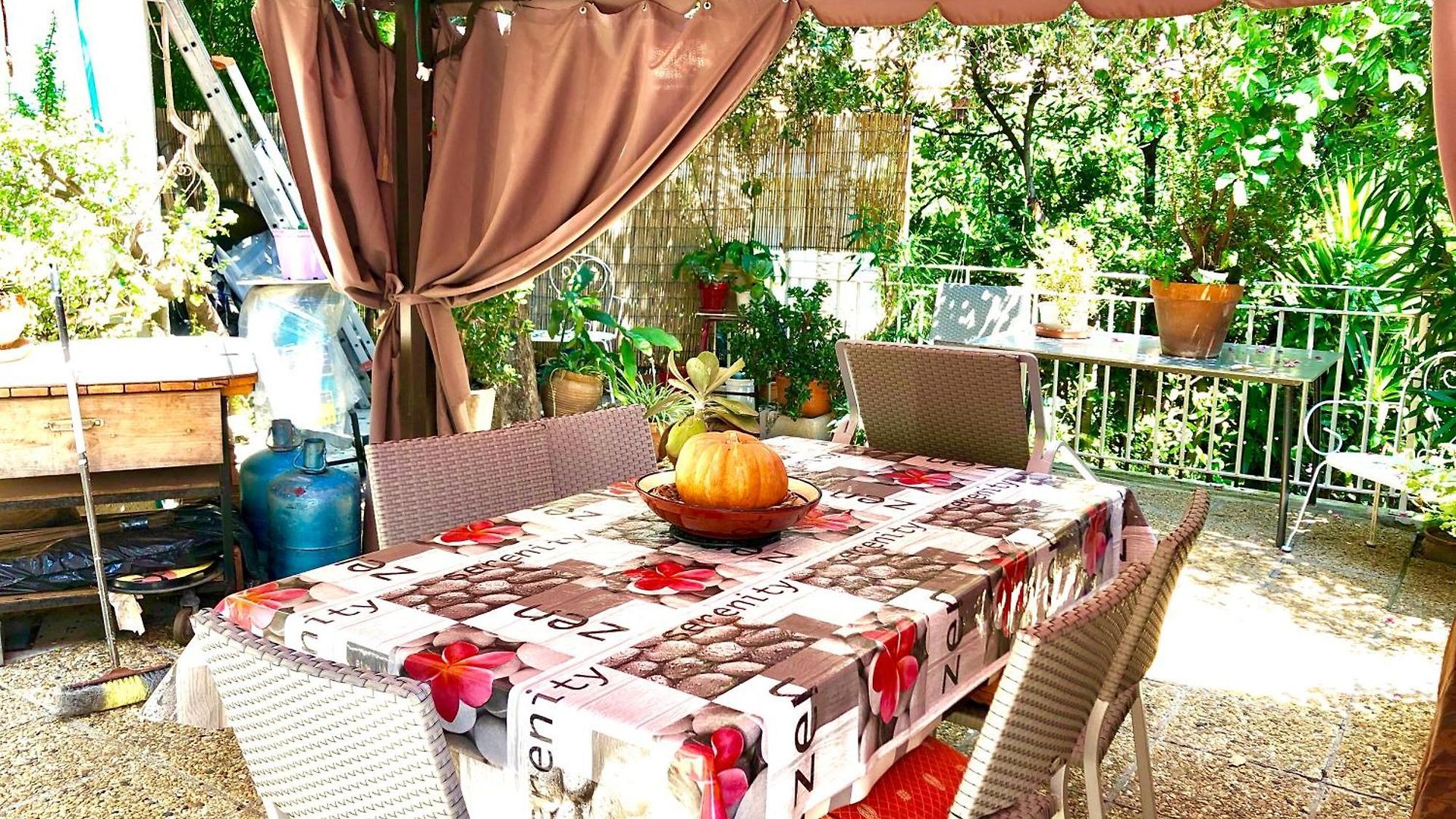 Dans Maison De Avec Jardin Appartement