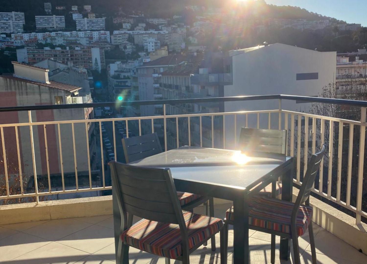 Appartement F4 120 M2 10 Minutes à Pieds Du Vieux Nice