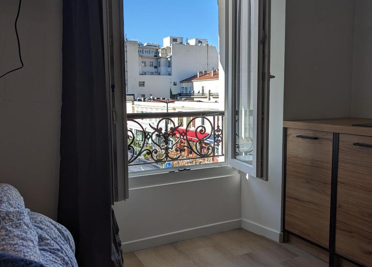 Holiday Nice Studio