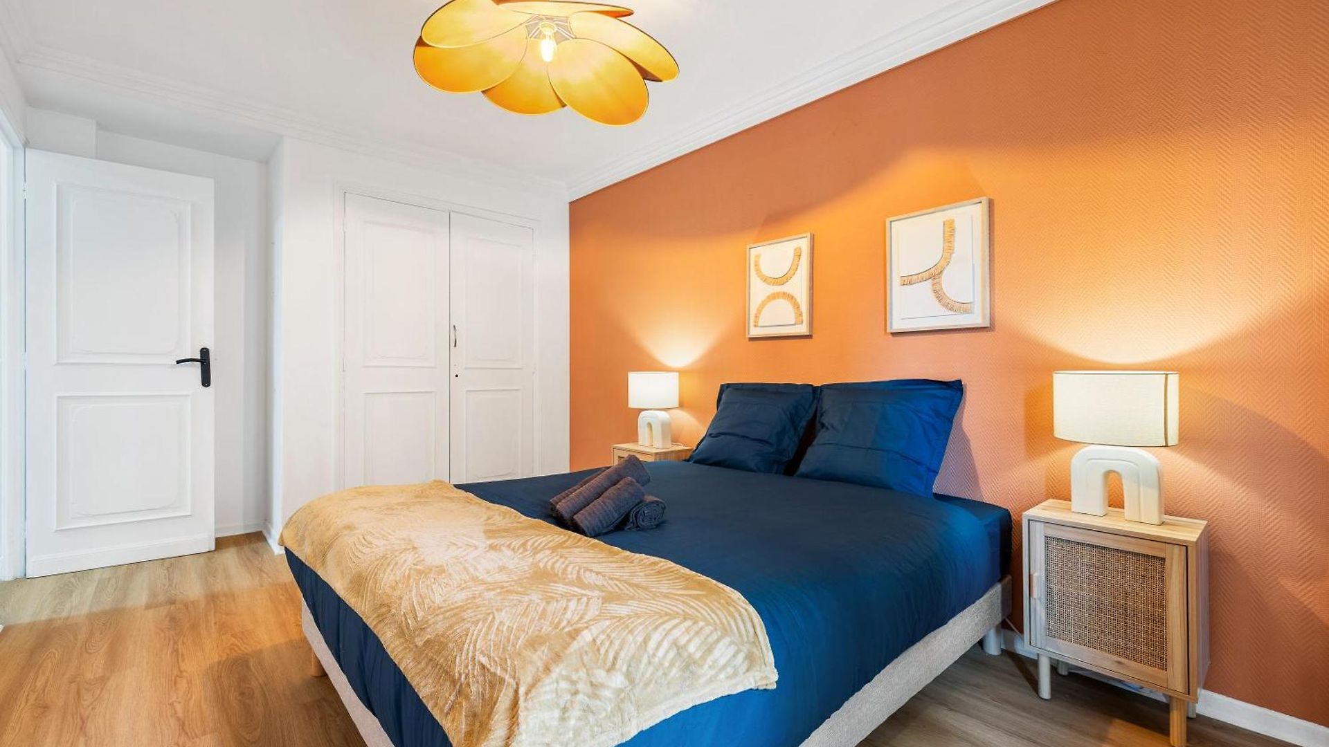 Renting - Philibert - Elegant Spacious Quiet Near The Port Free Parking Appartement *