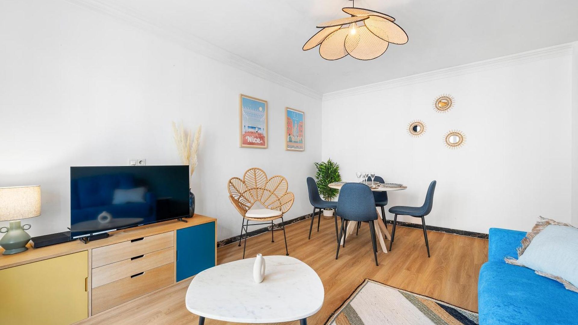 Appartement Renting - Philibert - Elegant Spacious Quiet Near The Port Free Parking *