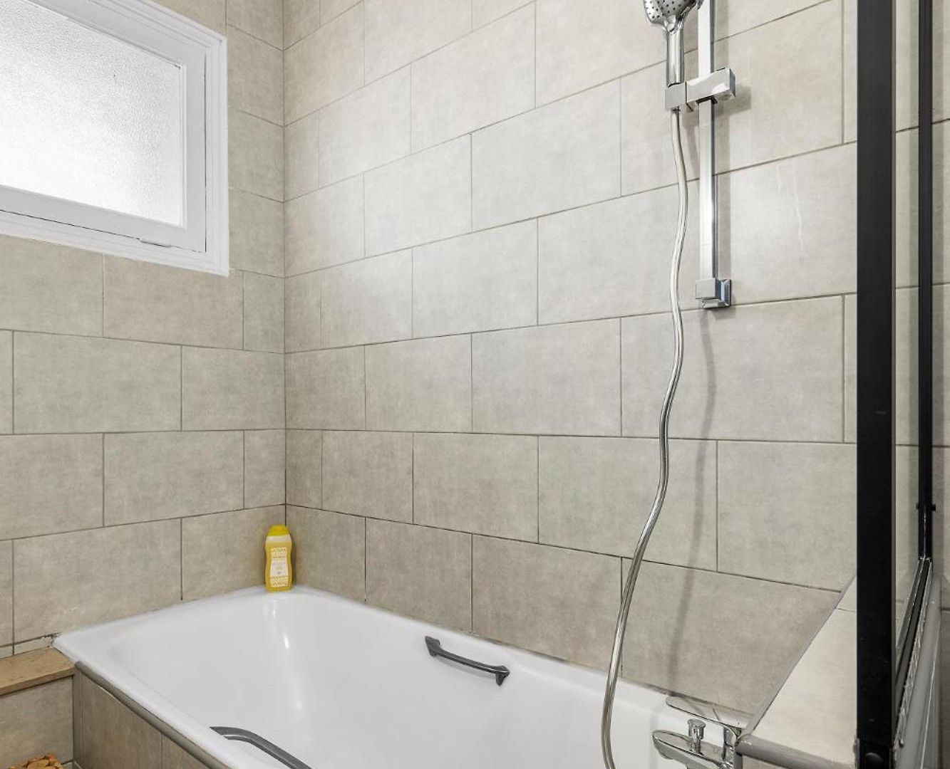 Renting - Philibert - Elegant Spacious Quiet Near The Port Free Parking Appartement Nice