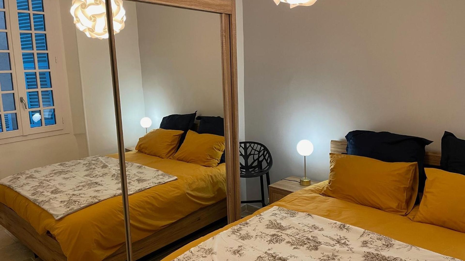 Vieux-nice 3 Pièces Confortable Et Calme